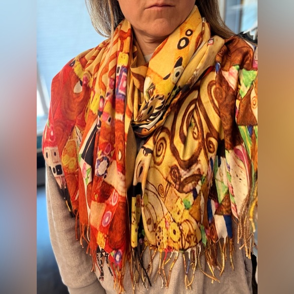NIB Cashmere-feel Large Fringed Scarf (26 x 76) Gustav Klimt Tree of Life Print - Picture 6 of 10